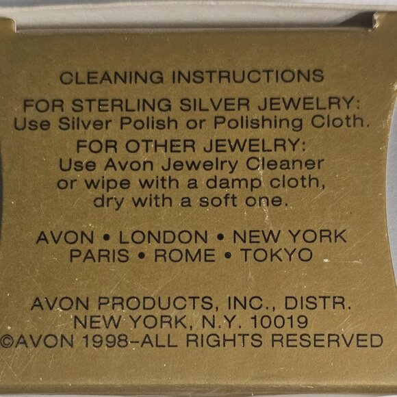 Avon Glitzy Red Pierced Earrings w Surgical Steel Posts Siam and Crystal 1998 - Picture 4 of 4
